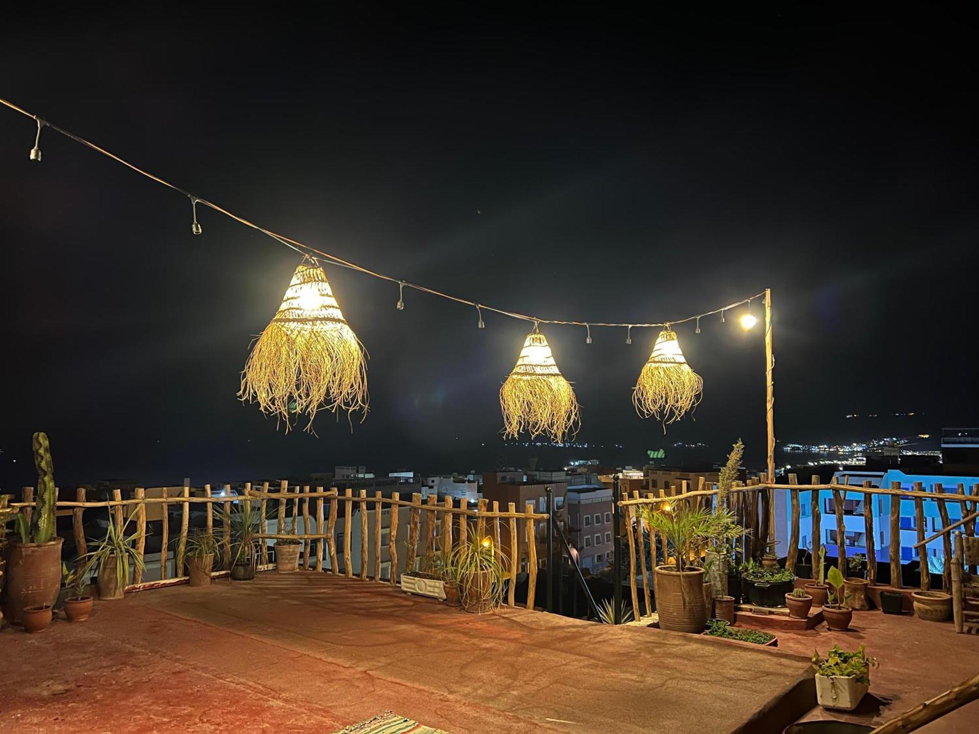 Berber Waves Surf House Hostel Tamraght Ngoại thất bức ảnh
