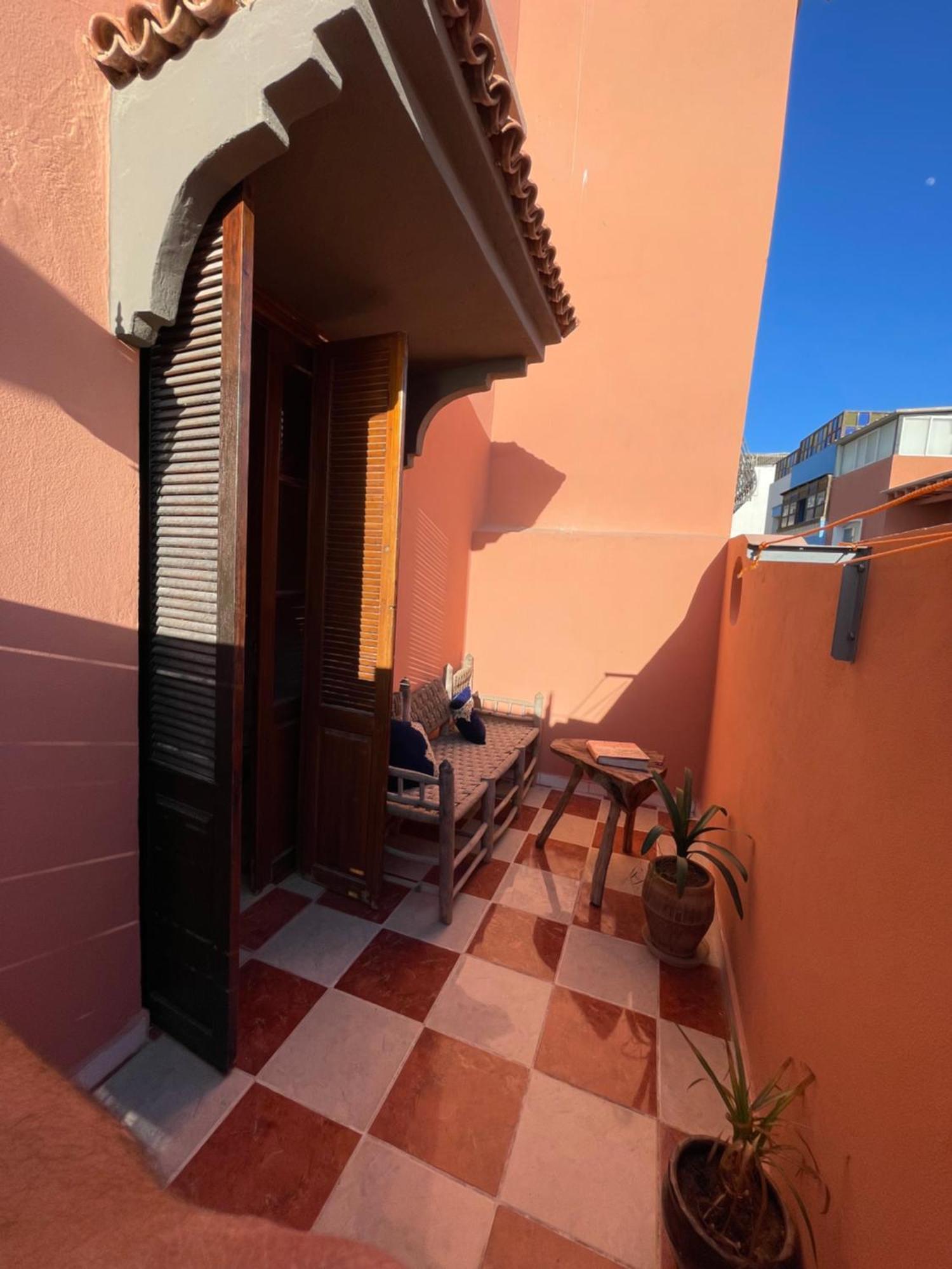 Berber Waves Surf House Hostel Tamraght Ngoại thất bức ảnh