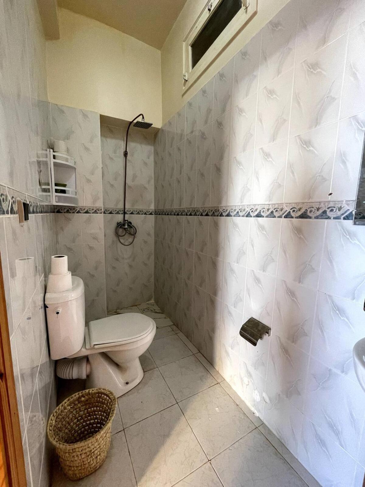 Berber Waves Surf House Hostel Tamraght Ngoại thất bức ảnh