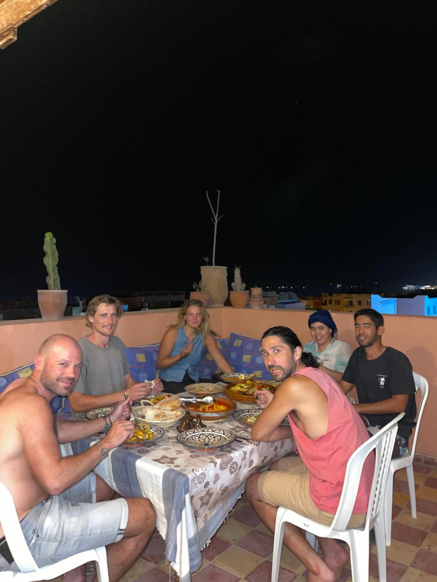 Berber Waves Surf House Hostel Tamraght Ngoại thất bức ảnh
